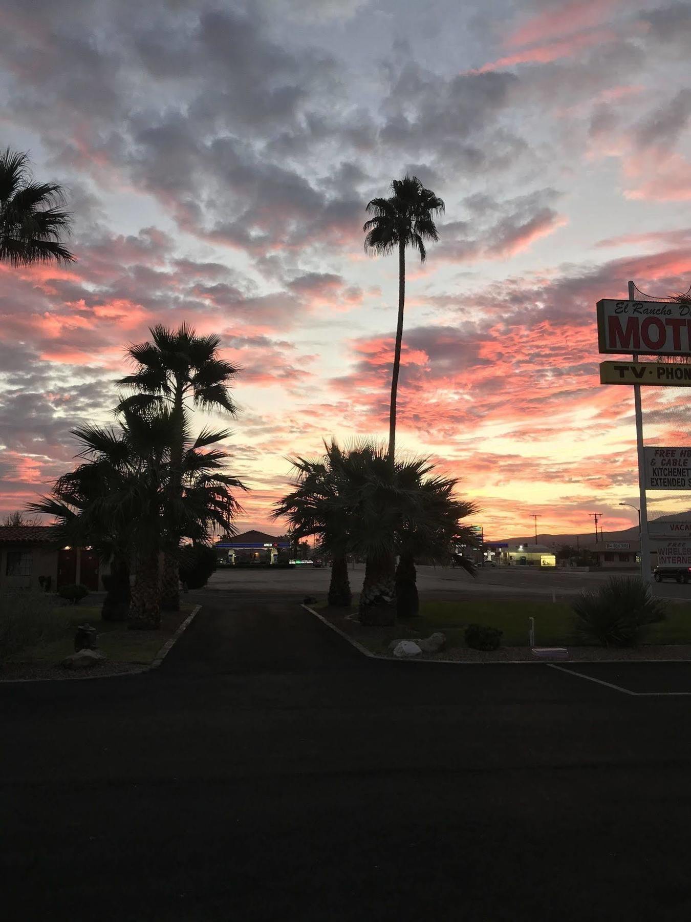 El Rancho Dolores At Jt National Park トウェンティナイン・パームズ エクステリア 写真